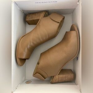 Steve Madden shootie (open toe bootie heel) size 8.5
